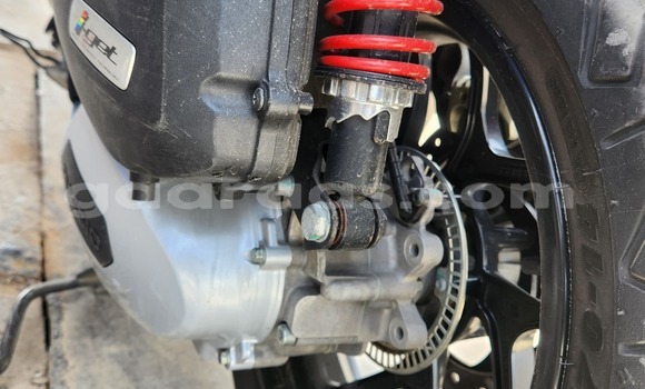 Acheter Occasion Moto Piaggio BV Blanc à Dakar, Dakar Acheter Occasion Moto Piaggio BV Blanc à Dakar, Dakar