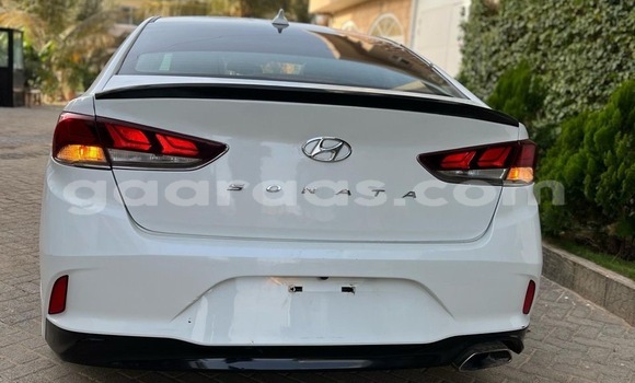 Dieundeu Occasion Hyundai Sonata White Auto in Dakar in Dakar Dieundeu Occasion Hyundai Sonata White Auto in Dakar in Dakar