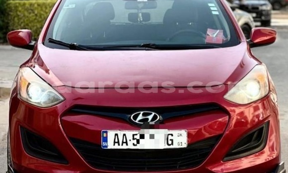 Dieundeu Occasion Hyundai Elantra Red Auto in Dakar in Dakar