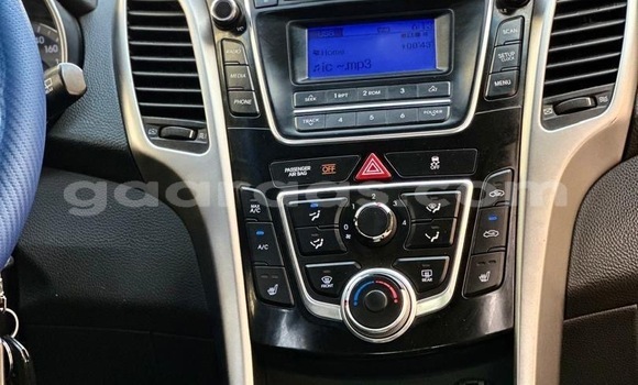 Dieundeu Occasion Hyundai Elantra Red Auto in Dakar in Dakar Dieundeu Occasion Hyundai Elantra Red Auto in Dakar in Dakar