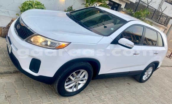 Acheter Occasion Voiture Kia Sorento Blanc à Dakar, Dakar Acheter Occasion Voiture Kia Sorento Blanc à Dakar, Dakar