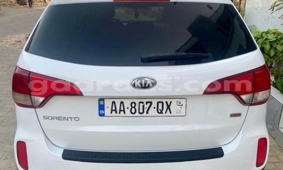 Acheter Occasion Voiture Kia Sorento Blanc à Dakar, Dakar Acheter Occasion Voiture Kia Sorento Blanc à Dakar, Dakar