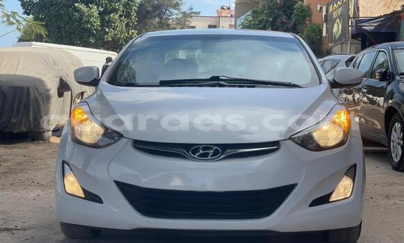 Dieundeu Occasion Hyundai Elantra Blanc Auto in Ain sebaa in Casablanca 
