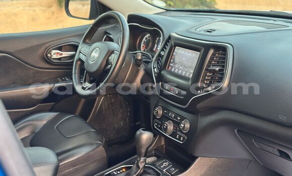 Buy Used Jeep Cherokee Blue Car in Dakar in Dakar Buy Used Jeep Cherokee Blue Car in Dakar in Dakar