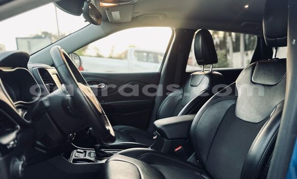 Buy Used Jeep Cherokee Blue Car in Dakar in Dakar Buy Used Jeep Cherokee Blue Car in Dakar in Dakar