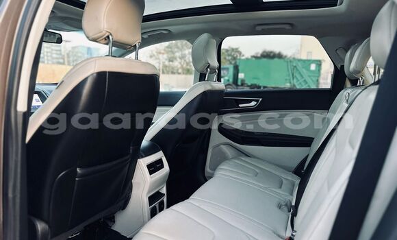 Acheter Occasion Voiture Ford Edge Gris à Dakar, Dakar Acheter Occasion Voiture Ford Edge Gris à Dakar, Dakar