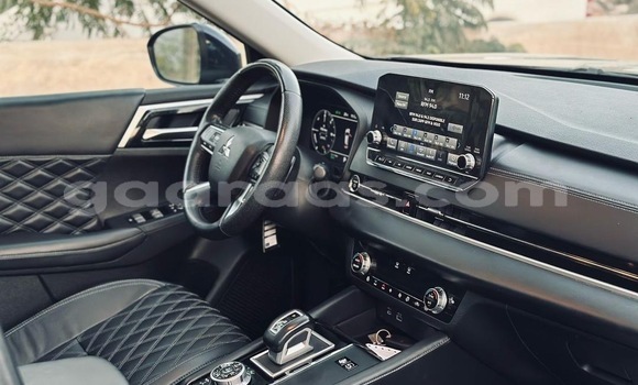 Dieundeu Occasion Mitsubishi Outlander Blue Auto in Dakar in Dakar Dieundeu Occasion Mitsubishi Outlander Blue Auto in Dakar in Dakar