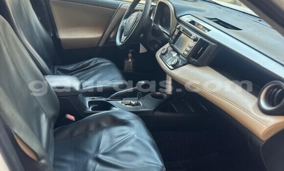 Buy Used Toyota Rav 4 Blanc Car in Dakar in Dakar Buy Used Toyota Rav 4 Blanc Car in Dakar in Dakar