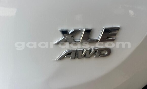 Buy Used Toyota Rav 4 Blanc Car in Dakar in Dakar Buy Used Toyota Rav 4 Blanc Car in Dakar in Dakar