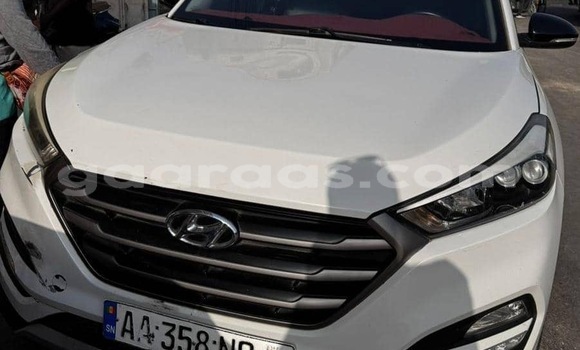 Acheter Occasion Voiture Hyundai Tucson Blanc à Dakar, Dakar Acheter Occasion Voiture Hyundai Tucson Blanc à Dakar, Dakar