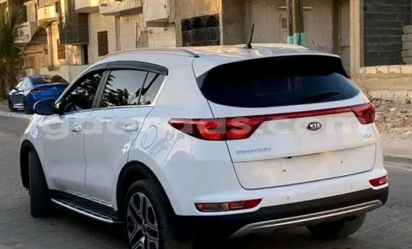 Dieundeu Occasion Kia Sportage White Auto in Dakar in Dakar Dieundeu Occasion Kia Sportage White Auto in Dakar in Dakar