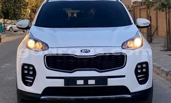 Dieundeu Occasion Kia Sportage White Auto in Dakar in Dakar Dieundeu Occasion Kia Sportage White Auto in Dakar in Dakar