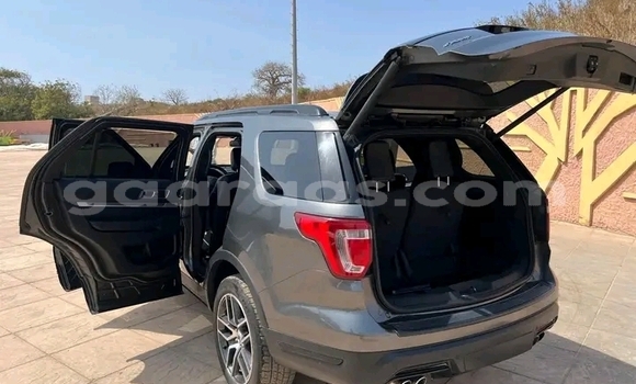 Dieundeu Occasion Ford Explorer Other Auto in Dakar in Dakar Dieundeu Occasion Ford Explorer Other Auto in Dakar in Dakar