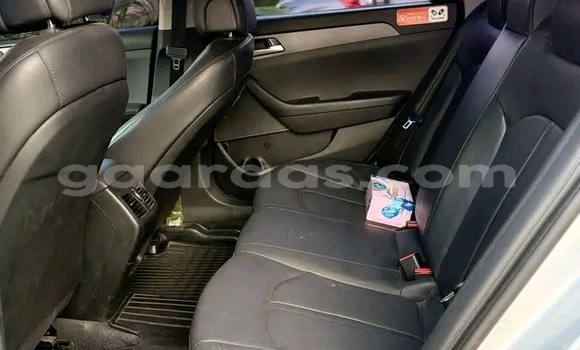 Acheter Occasion Voiture Hyundai Sonata Blanc à Dakar, Dakar