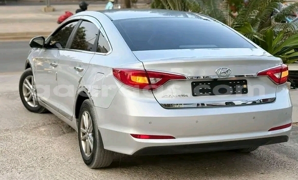 Acheter Occasion Voiture Hyundai Sonata Blanc à Dakar, Dakar Acheter Occasion Voiture Hyundai Sonata Blanc à Dakar, Dakar