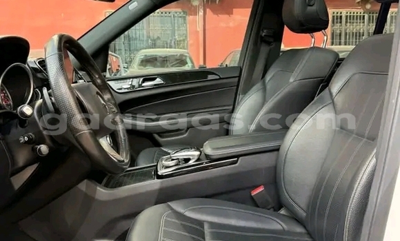 Acheter Occasion Voiture Mercedes‒Benz GLE Blanc à Dakar, Dakar Acheter Occasion Voiture Mercedes‒Benz GLE Blanc à Dakar, Dakar