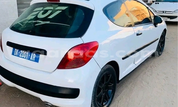 Dieundeu Occasion Peugeot 207 White Auto in Dakar in Dakar Dieundeu Occasion Peugeot 207 White Auto in Dakar in Dakar