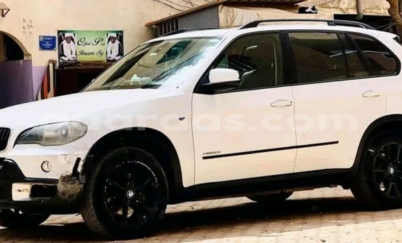 Buy Used BMW X5 White Car in Guinguinéo in Fatick Buy Used BMW X5 White Car in Guinguinéo in Fatick