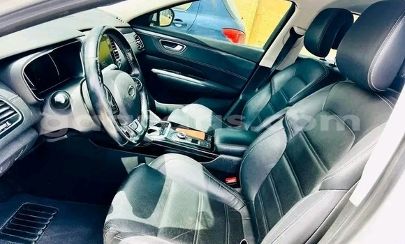 Buy Used BMW X5 White Car in Guinguinéo in Fatick Buy Used BMW X5 White Car in Guinguinéo in Fatick