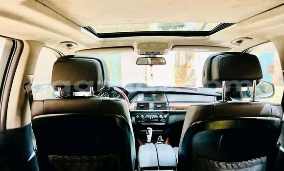 Buy Used BMW X5 White Car in Guinguinéo in Fatick Buy Used BMW X5 White Car in Guinguinéo in Fatick