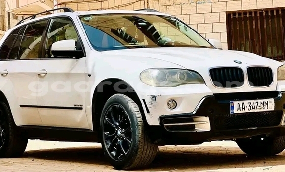 Dieundeu Occasion BMW X5 White Auto in Dakar in Dakar Dieundeu Occasion BMW X5 White Auto in Dakar in Dakar