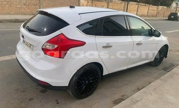 Buy Used Ford Focus White Car in Dakar in Dakar Buy Used Ford Focus White Car in Dakar in Dakar