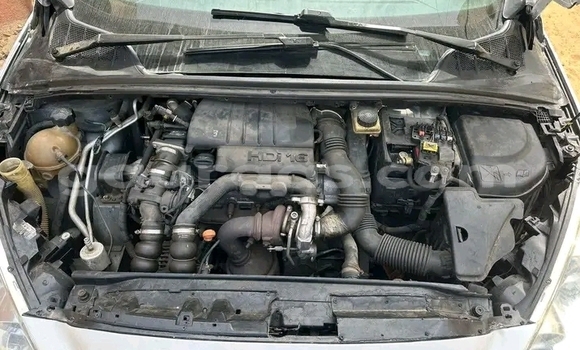 Buy Used Peugeot 308 White Car in Dakar in Dakar Buy Used Peugeot 308 White Car in Dakar in Dakar