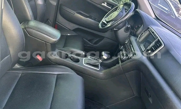 Dieundeu Occasion Kia Sportage White Auto in Dakar in Dakar Dieundeu Occasion Kia Sportage White Auto in Dakar in Dakar