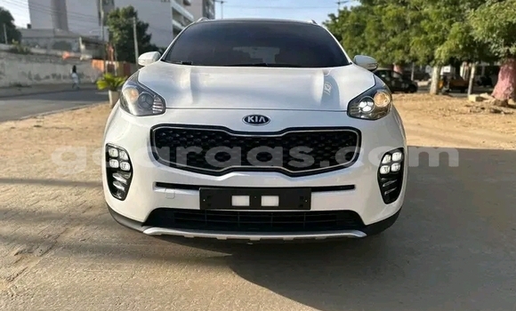 Dieundeu Occasion Kia Sportage White Auto in Dakar in Dakar Dieundeu Occasion Kia Sportage White Auto in Dakar in Dakar