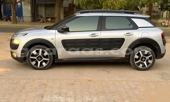 Acheter Occasion Voiture Citroen C4 Autre à Dakar, Dakar Acheter Occasion Voiture Citroen C4 Autre à Dakar, Dakar