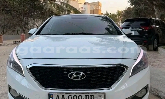 Dieundeu Occasion Hyundai Sonata White Auto in Dakar in Dakar Dieundeu Occasion Hyundai Sonata White Auto in Dakar in Dakar