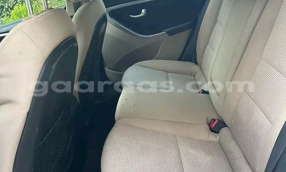 Acheter Occasion Voiture Hyundai Elantra Blanc à Dakar, Dakar Acheter Occasion Voiture Hyundai Elantra Blanc à Dakar, Dakar