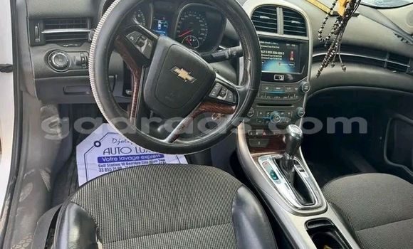 Buy Used Chevrolet Malibu Blanc Car in Dakar in Dakar Buy Used Chevrolet Malibu Blanc Car in Dakar in Dakar