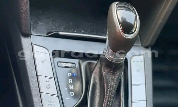 Dieundeu Occasion Hyundai Elantra White Auto in Dakar in Dakar Dieundeu Occasion Hyundai Elantra White Auto in Dakar in Dakar