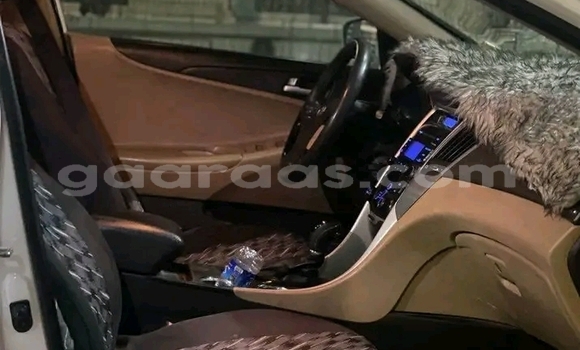 Acheter Occasion Voiture Hyundai Sonata Blanc à Dakar, Dakar Acheter Occasion Voiture Hyundai Sonata Blanc à Dakar, Dakar