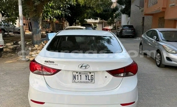 Dieundeu Occasion Hyundai Elantra White Auto in Dakar in Dakar Dieundeu Occasion Hyundai Elantra White Auto in Dakar in Dakar