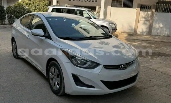 Dieundeu Occasion Hyundai Elantra White Auto in Dakar in Dakar Dieundeu Occasion Hyundai Elantra White Auto in Dakar in Dakar