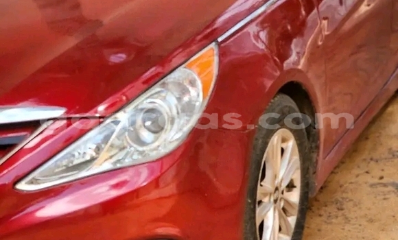 Dieundeu Occasion Hyundai Sonata Red Auto in Dakar in Dakar Dieundeu Occasion Hyundai Sonata Red Auto in Dakar in Dakar