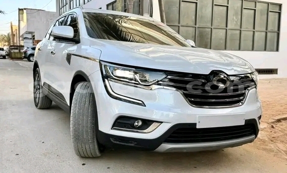Dieundeu Occasion Renault Koleos White Auto in Dakar in Dakar Dieundeu Occasion Renault Koleos White Auto in Dakar in Dakar