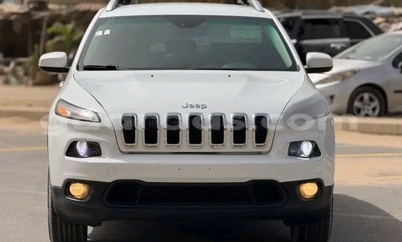 Dieundeu Occasion Jeep Cherokee White Auto in Dakar in Dakar Dieundeu Occasion Jeep Cherokee White Auto in Dakar in Dakar