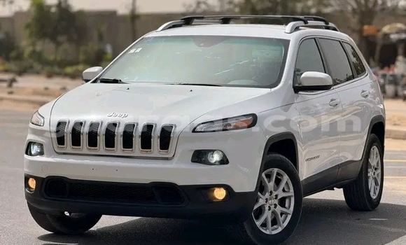 Dieundeu Occasion Jeep Cherokee White Auto in Dakar in Dakar Dieundeu Occasion Jeep Cherokee White Auto in Dakar in Dakar