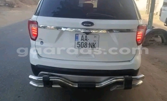 Dieundeu Occasion Ford Explorer White Auto in Dakar in Dakar Dieundeu Occasion Ford Explorer White Auto in Dakar in Dakar