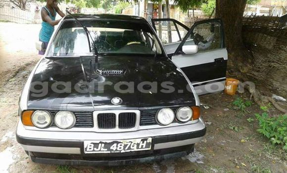Acheter Occasion Voiture BMW 5-Series Noir à Gueule Tapee Fass Colobane au Dakar Acheter Occasion Voiture BMW 5-Series Noir à Gueule Tapee Fass Colobane au Dakar