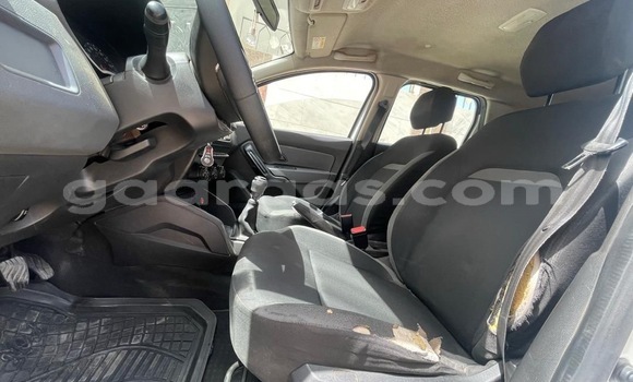 Buy Used Renault Duster Blanc Car in Dakar in Dakar Buy Used Renault Duster Blanc Car in Dakar in Dakar