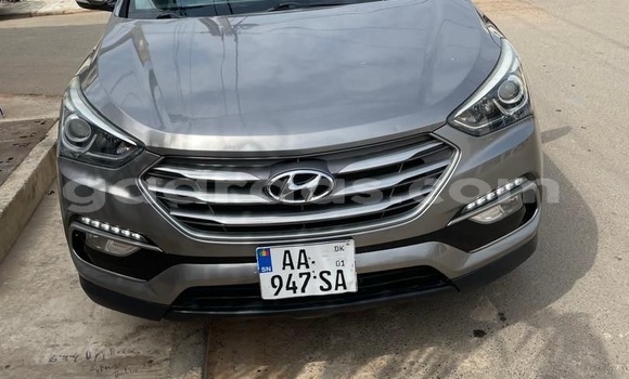 Acheter Occasion Voiture Hyundai Santa Fe Gris à Dakar, Dakar Acheter Occasion Voiture Hyundai Santa Fe Gris à Dakar, Dakar