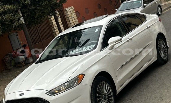Buy Used Ford Fusion White Car in Dakar in Dakar Buy Used Ford Fusion White Car in Dakar in Dakar