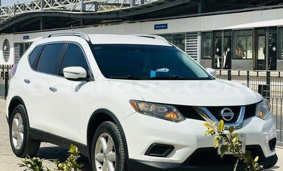 Acheter Occasion Voiture Nissan Rogue Blanc à Dakar, Dakar Acheter Occasion Voiture Nissan Rogue Blanc à Dakar, Dakar