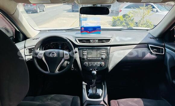 Acheter Occasion Voiture Nissan Rogue Blanc à Dakar, Dakar Acheter Occasion Voiture Nissan Rogue Blanc à Dakar, Dakar