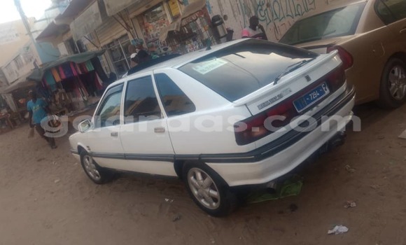 Acheter Occasion Voiture Renault 21 Blanc à Dakar, Dakar Acheter Occasion Voiture Renault 21 Blanc à Dakar, Dakar