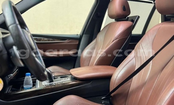 Acheter Occasion Voiture BMW X5 M Blanc à Dakar, Dakar Acheter Occasion Voiture BMW X5 M Blanc à Dakar, Dakar